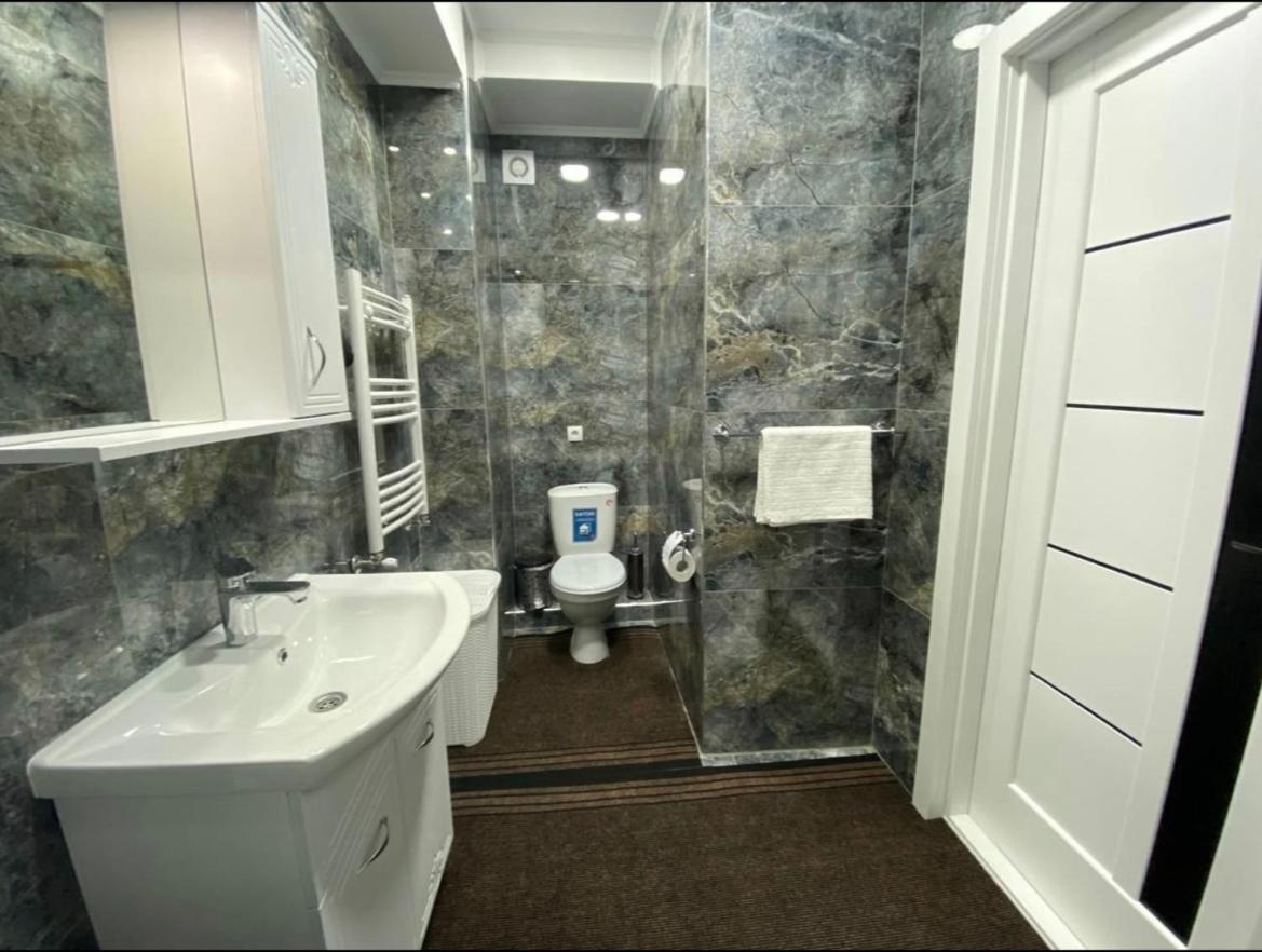 Апартаменты Luxury Oasis Flat Кишинёв Экстерьер фото